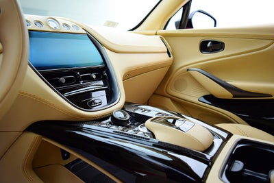 2023 Aston Martin DBX 707