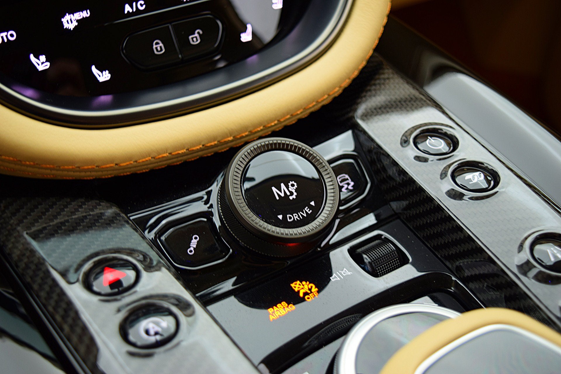 2023 Aston Martin DBX 707