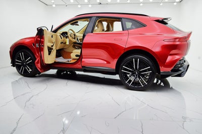 2023 Aston Martin DBX 707