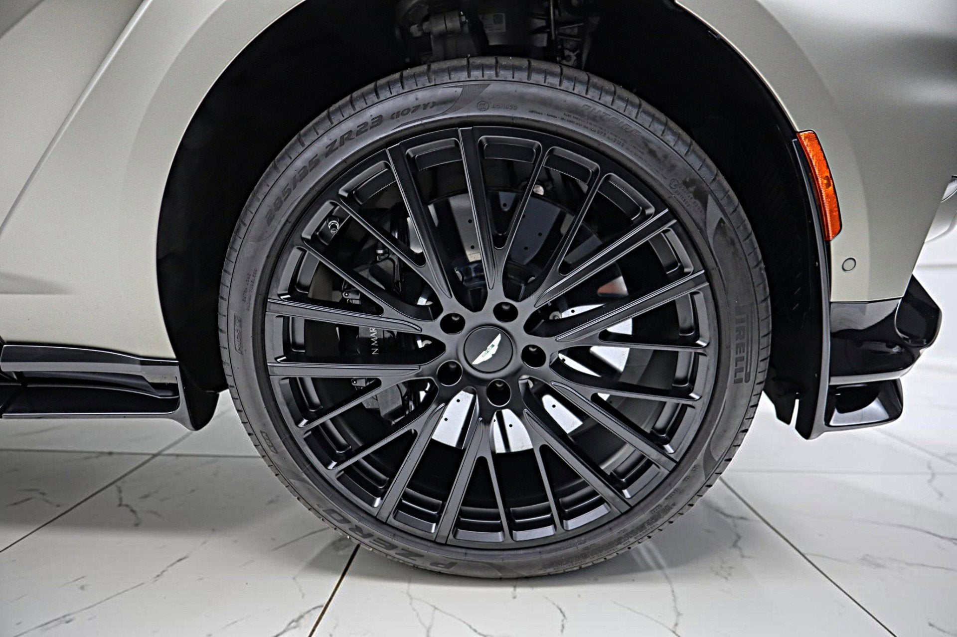 2023 Aston Martin DBX 707