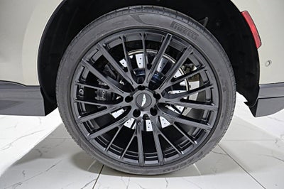 2023 Aston Martin DBX 707