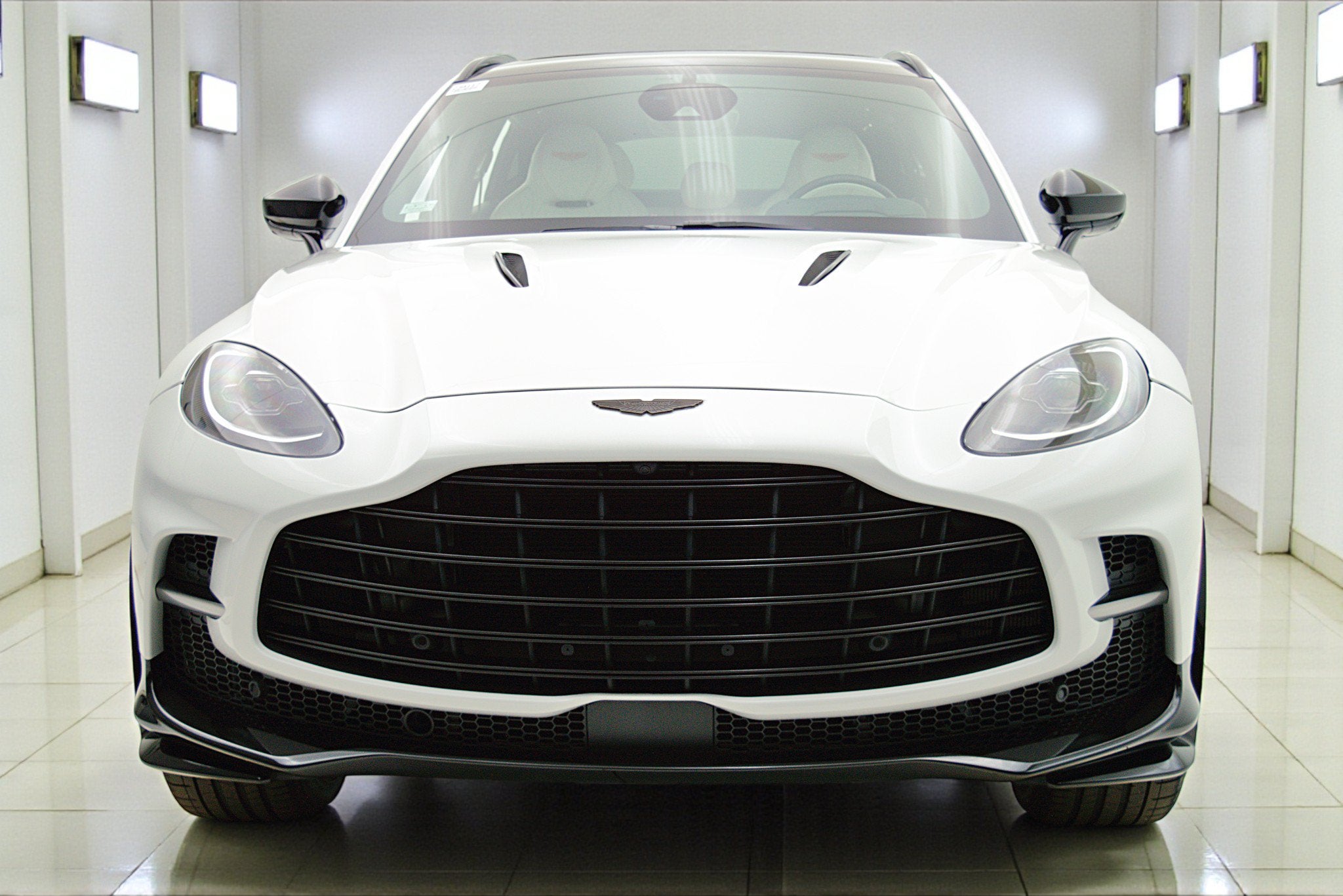 2023 Aston Martin DBX 707