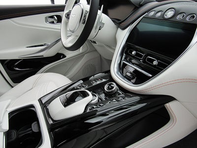 2023 Aston Martin DBX 707