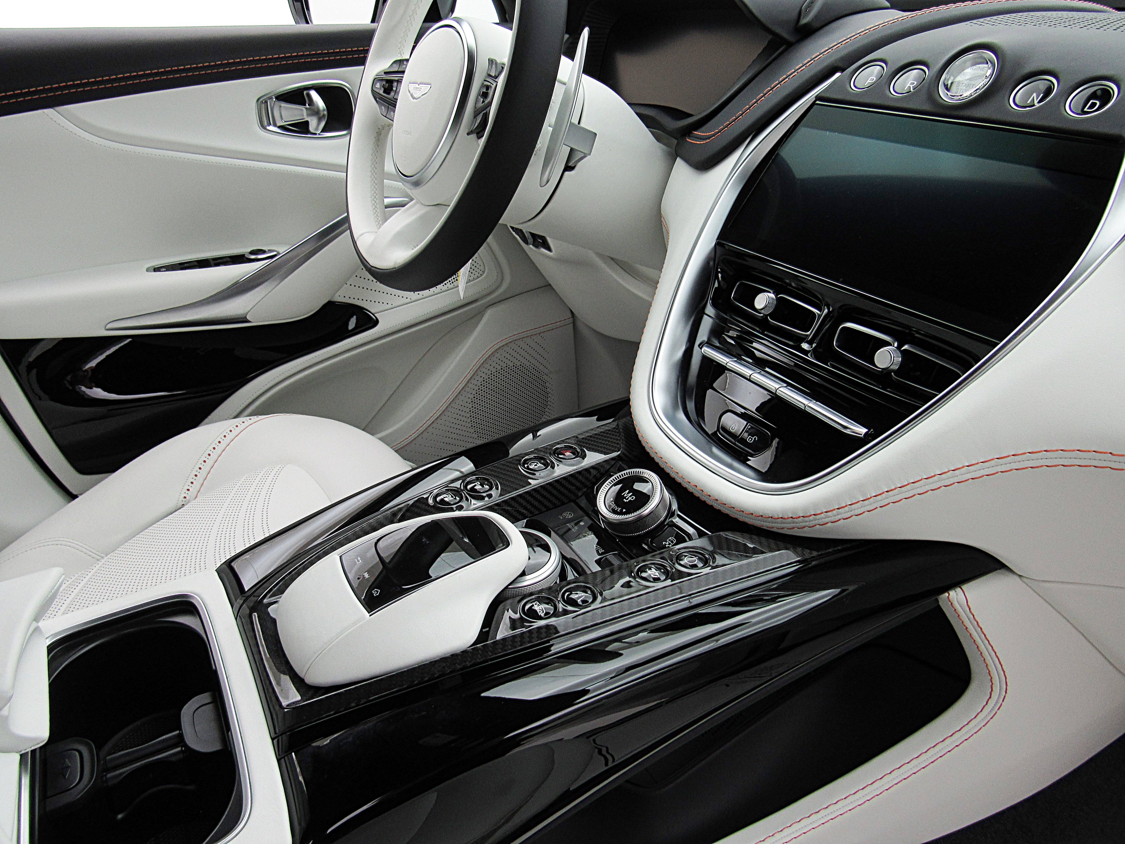 2023 Aston Martin DBX 707