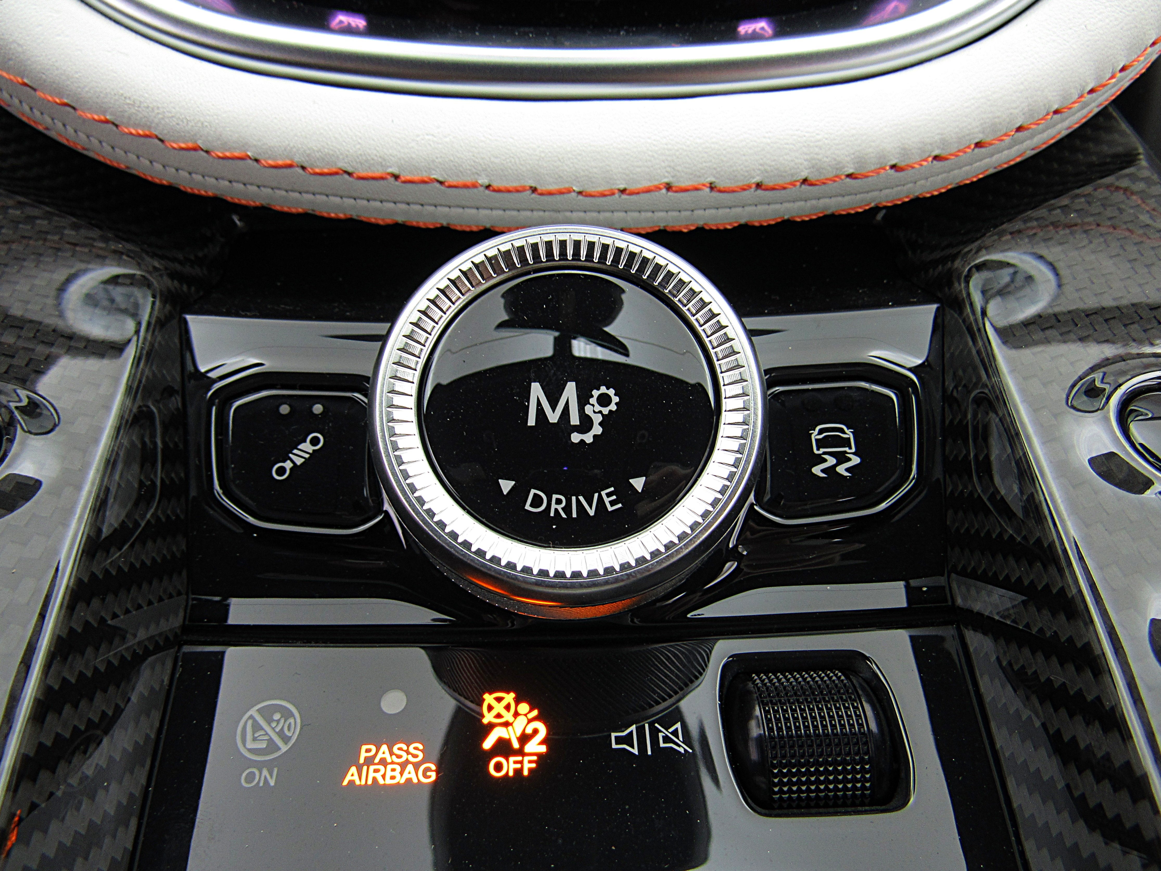 2023 Aston Martin DBX 707