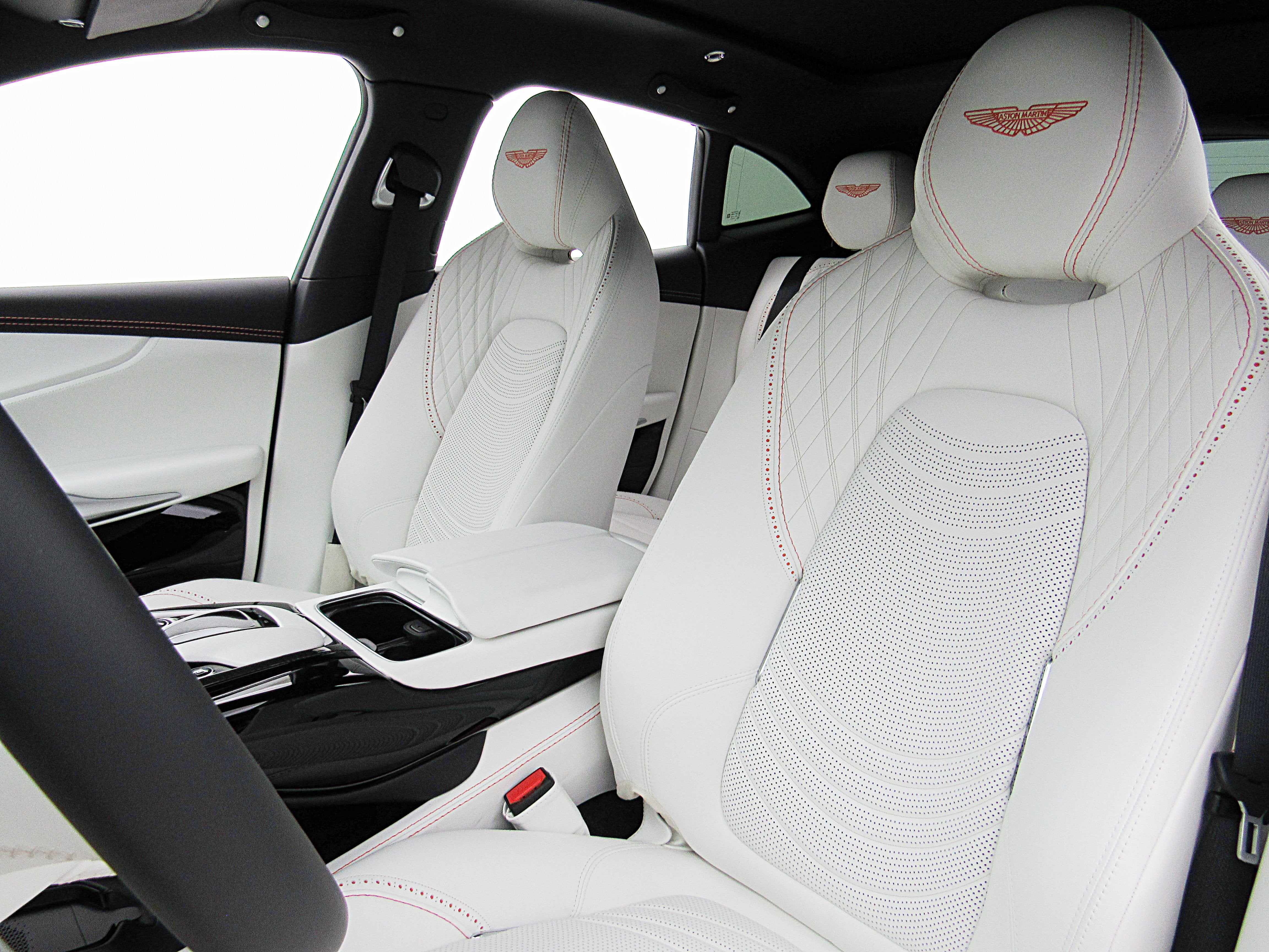 2023 Aston Martin DBX 707
