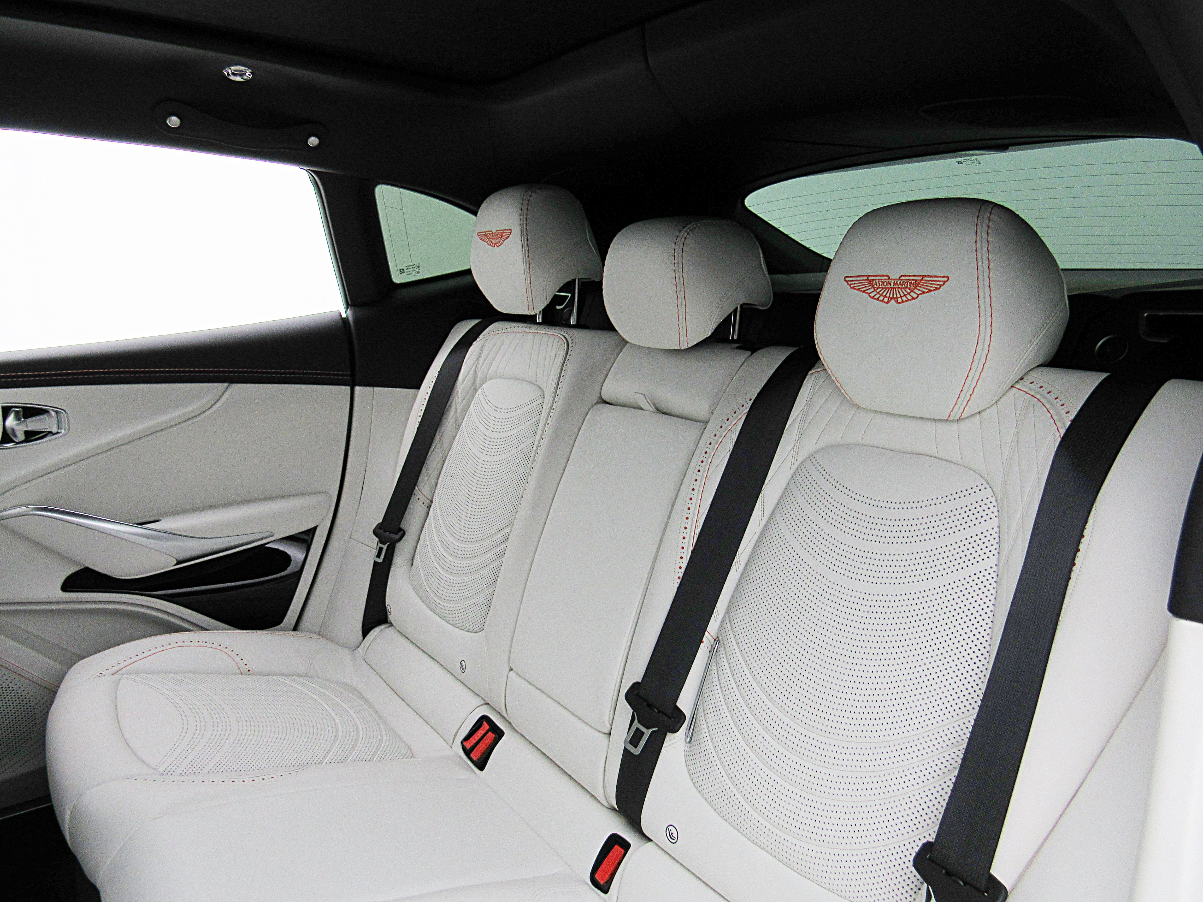 2023 Aston Martin DBX 707