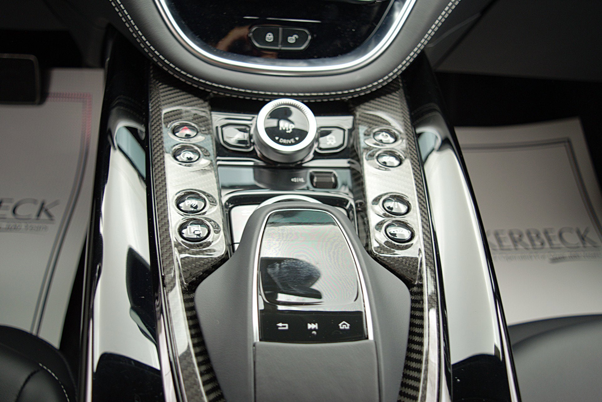 2023 Aston Martin DBX 707