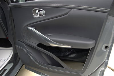 2023 Aston Martin DBX 707