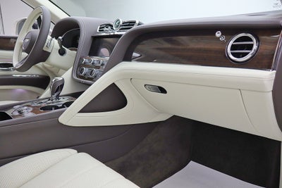 2024 Bentley Bentayga Hybrid V6/LEASE OPTIONS AVAILABLE