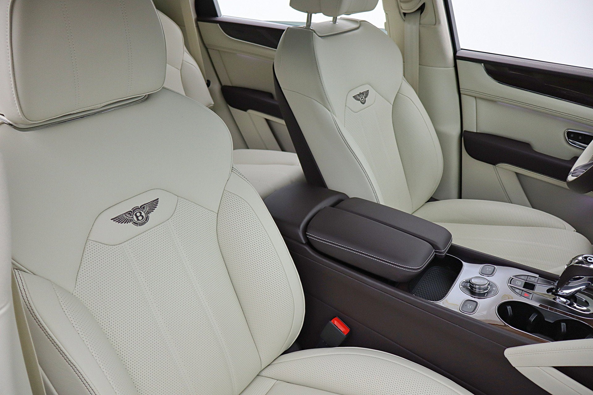 2024 Bentley Bentayga Hybrid V6/LEASE OPTIONS AVAILABLE