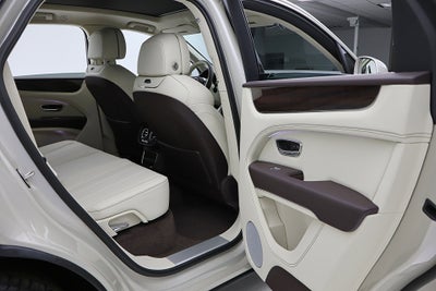 2024 Bentley Bentayga Hybrid V6/LEASE OPTIONS AVAILABLE