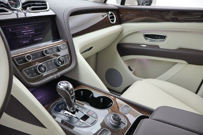 2024 Bentley Bentayga Hybrid V6/LEASE OPTIONS AVAILABLE