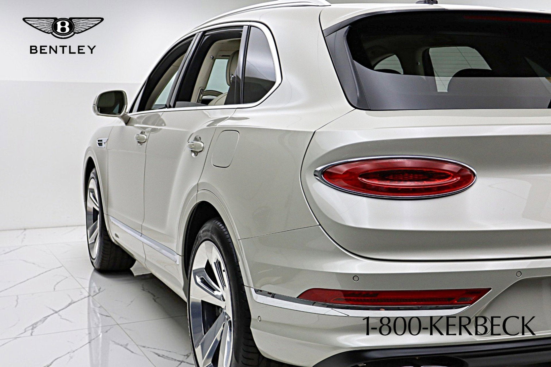 2024 Bentley Bentayga Hybrid V6/LEASE OPTIONS AVAILABLE