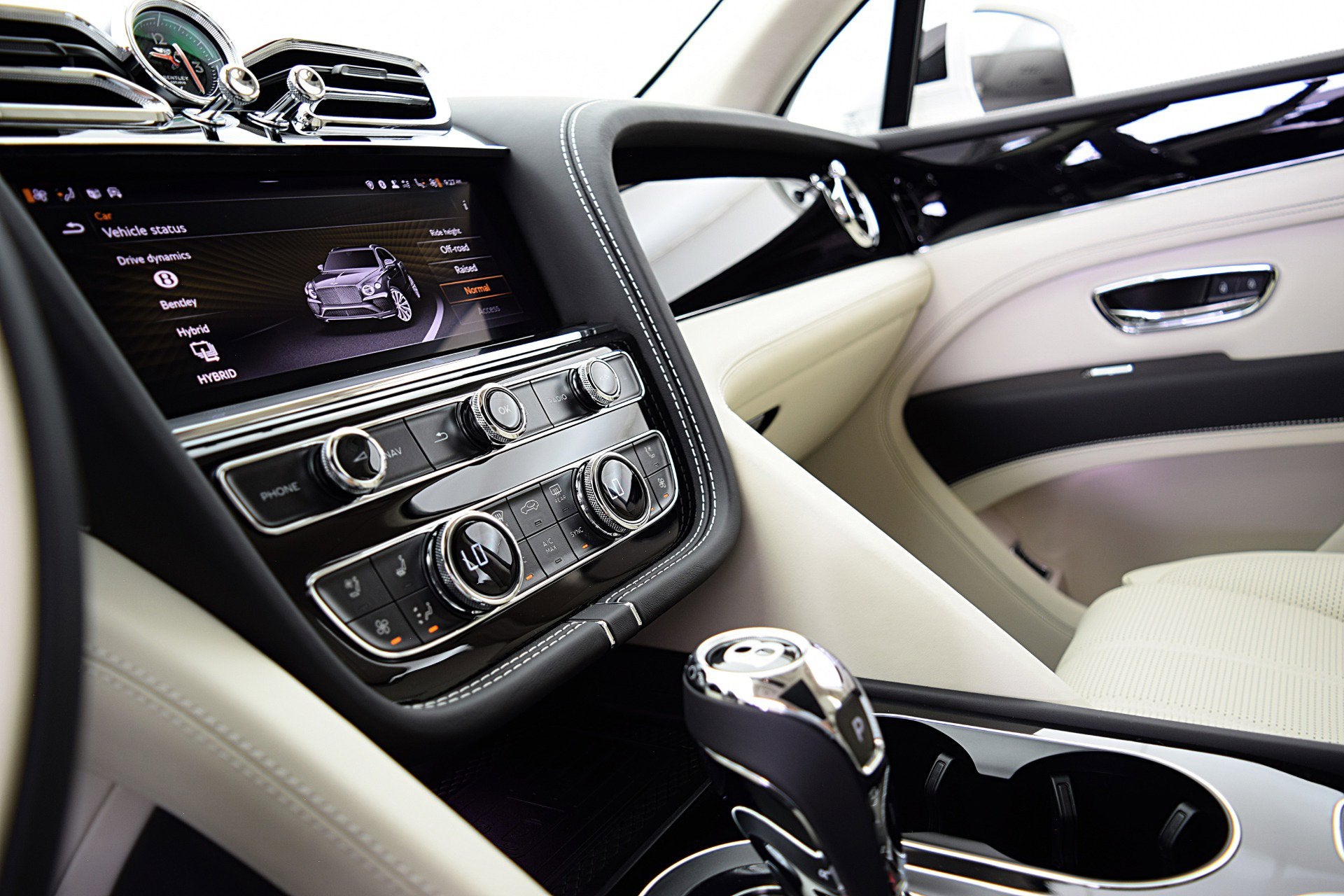 2023 Bentley Bentayga Hybrid V6/LEASE OPTIONS AVAILABLE