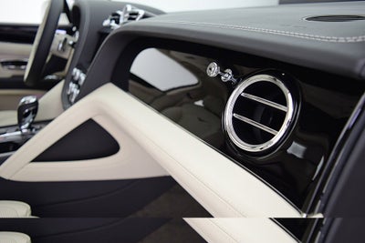 2023 Bentley Bentayga Hybrid V6/LEASE OPTIONS AVAILABLE