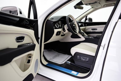 2023 Bentley Bentayga Hybrid V6/LEASE OPTIONS AVAILABLE