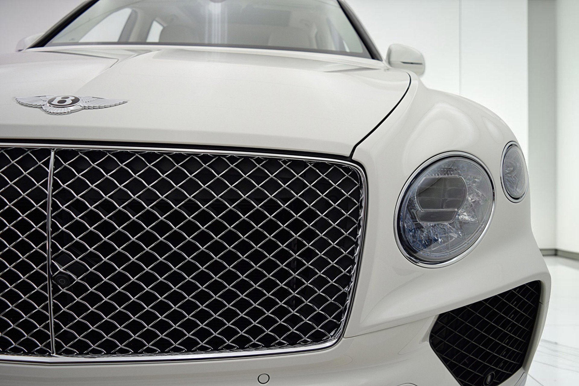 2023 Bentley Bentayga Hybrid V6/LEASE OPTIONS AVAILABLE