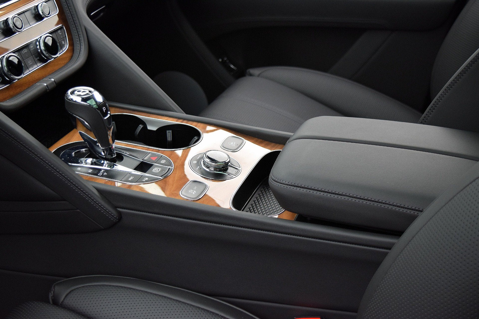 2021 Bentley Bentayga Hybrid