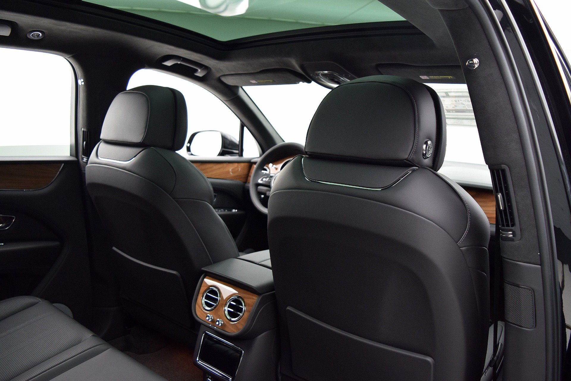 2021 Bentley Bentayga Hybrid
