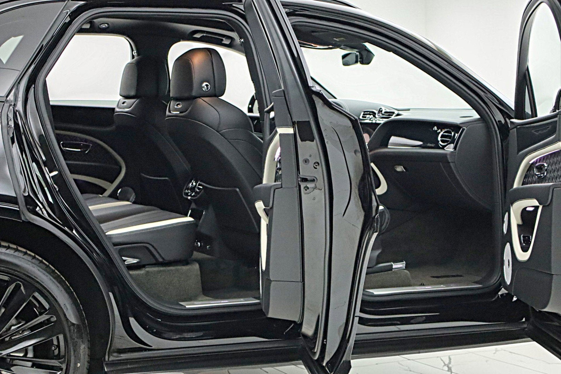 2023 Bentley Bentayga Edition 12 Speed/LEASE OPTIONS AVAILABLE