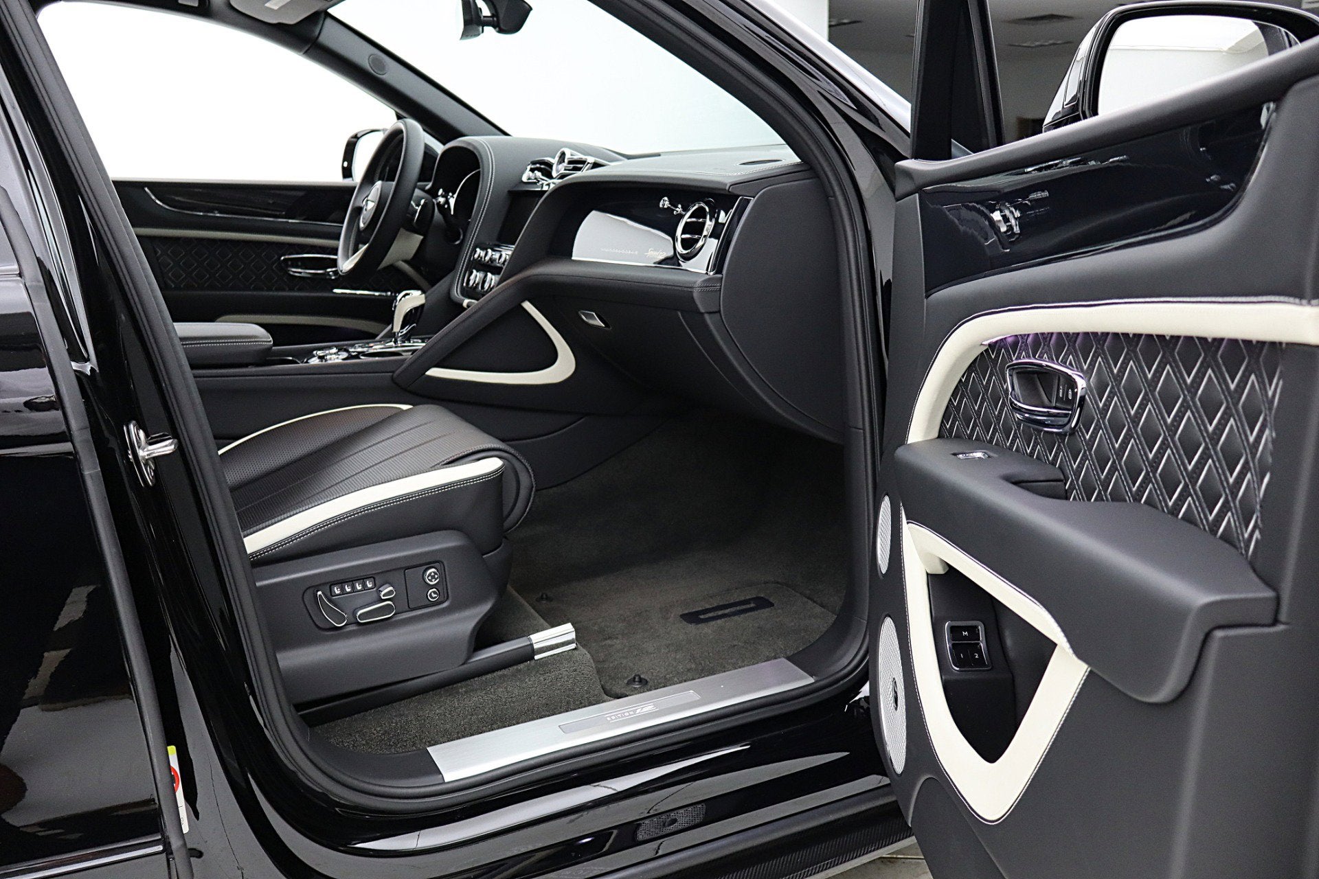 2023 Bentley Bentayga Edition 12 Speed/LEASE OPTIONS AVAILABLE