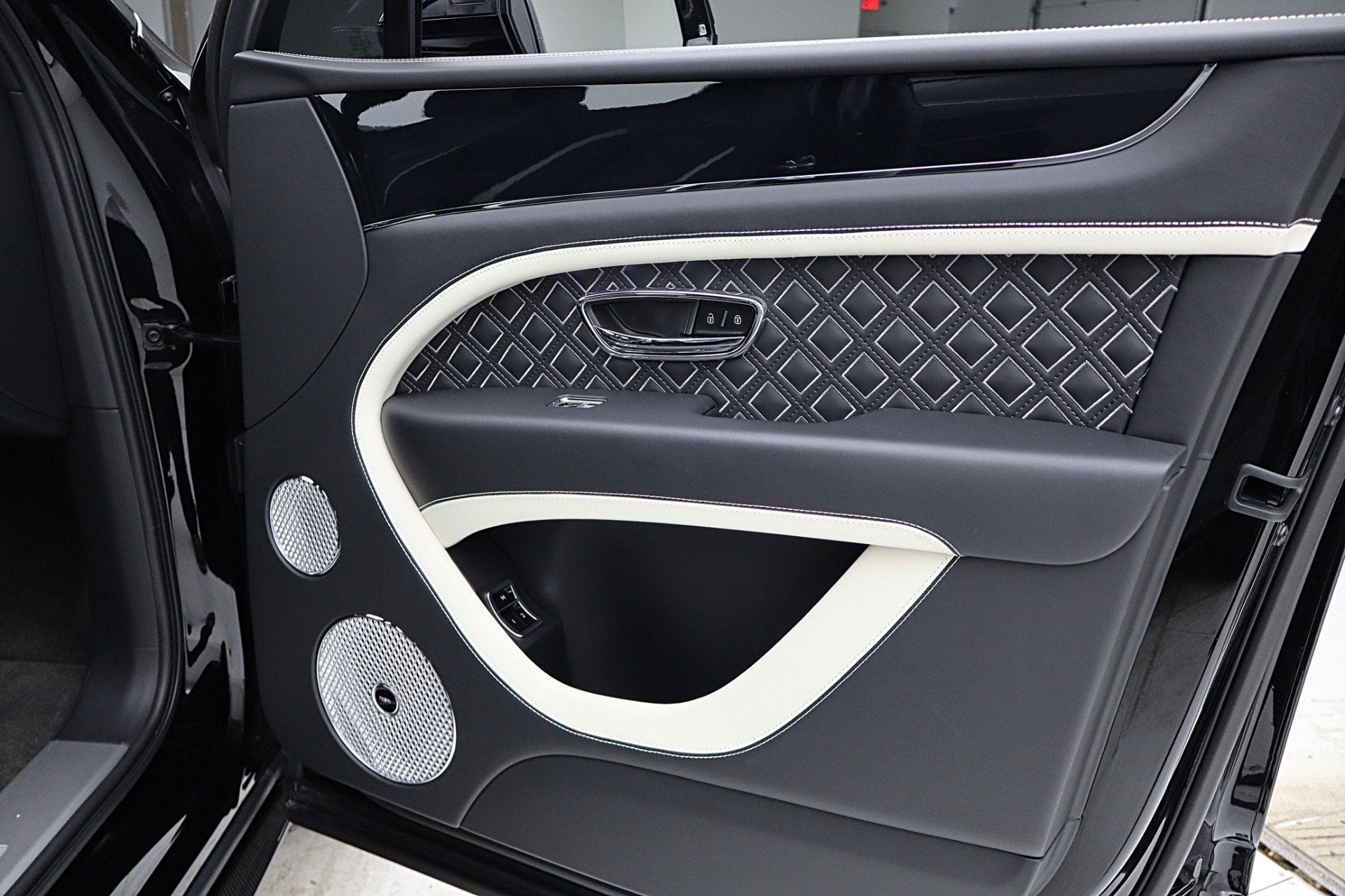 2023 Bentley Bentayga Edition 12 Speed/LEASE OPTIONS AVAILABLE