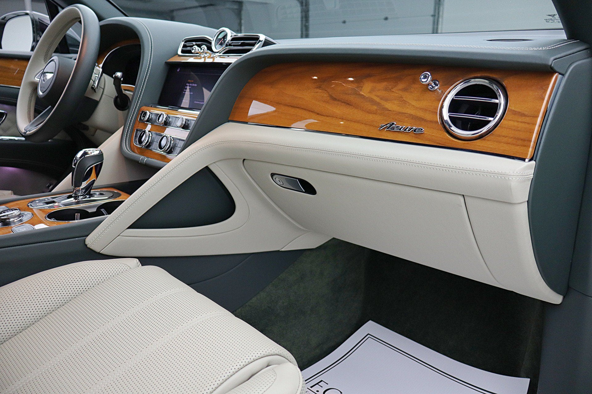 2023 Bentley Bentayga Azure V8