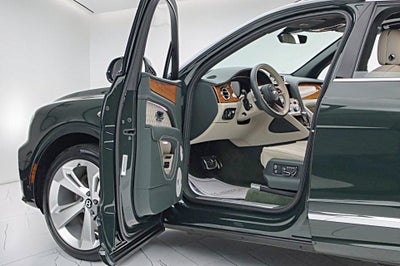 2023 Bentley Bentayga Azure V8