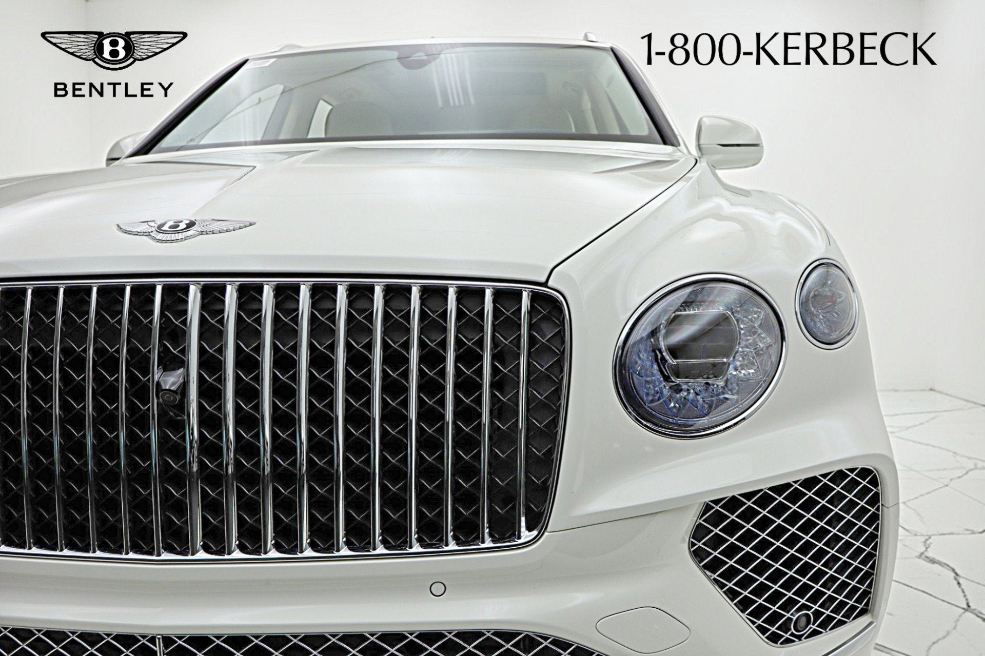 2024 Bentley Bentayga Azure V8/LEASE OPTIONS AVAILABLE