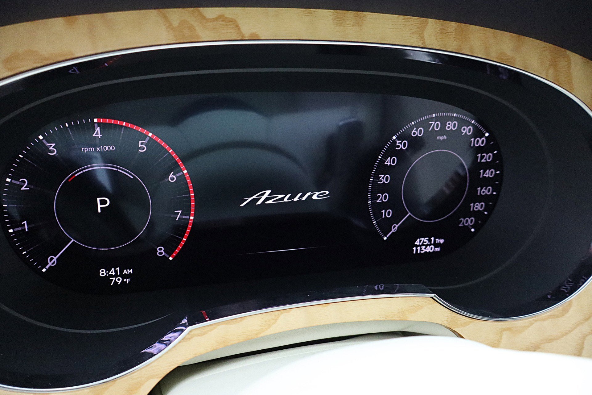 2024 Bentley Bentayga Azure V8/LEASE OPTIONS AVAILABLE