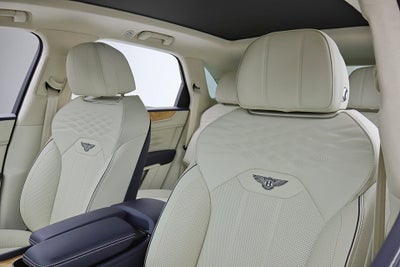 2024 Bentley Bentayga Azure V8/LEASE OPTIONS AVAILABLE