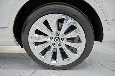 2024 Bentley Bentayga Azure V8/LEASE OPTIONS AVAILABLE