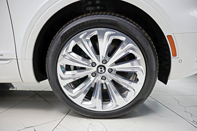 2024 Bentley Bentayga Azure V8/LEASE OPTIONS AVAILABLE