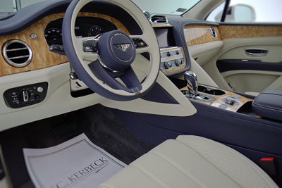 2023 Bentley Bentayga V8/LEASE OPTIONS AVAILABLE