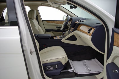 2023 Bentley Bentayga V8/LEASE OPTIONS AVAILABLE
