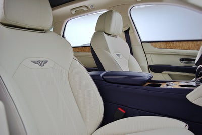 2023 Bentley Bentayga V8/LEASE OPTIONS AVAILABLE