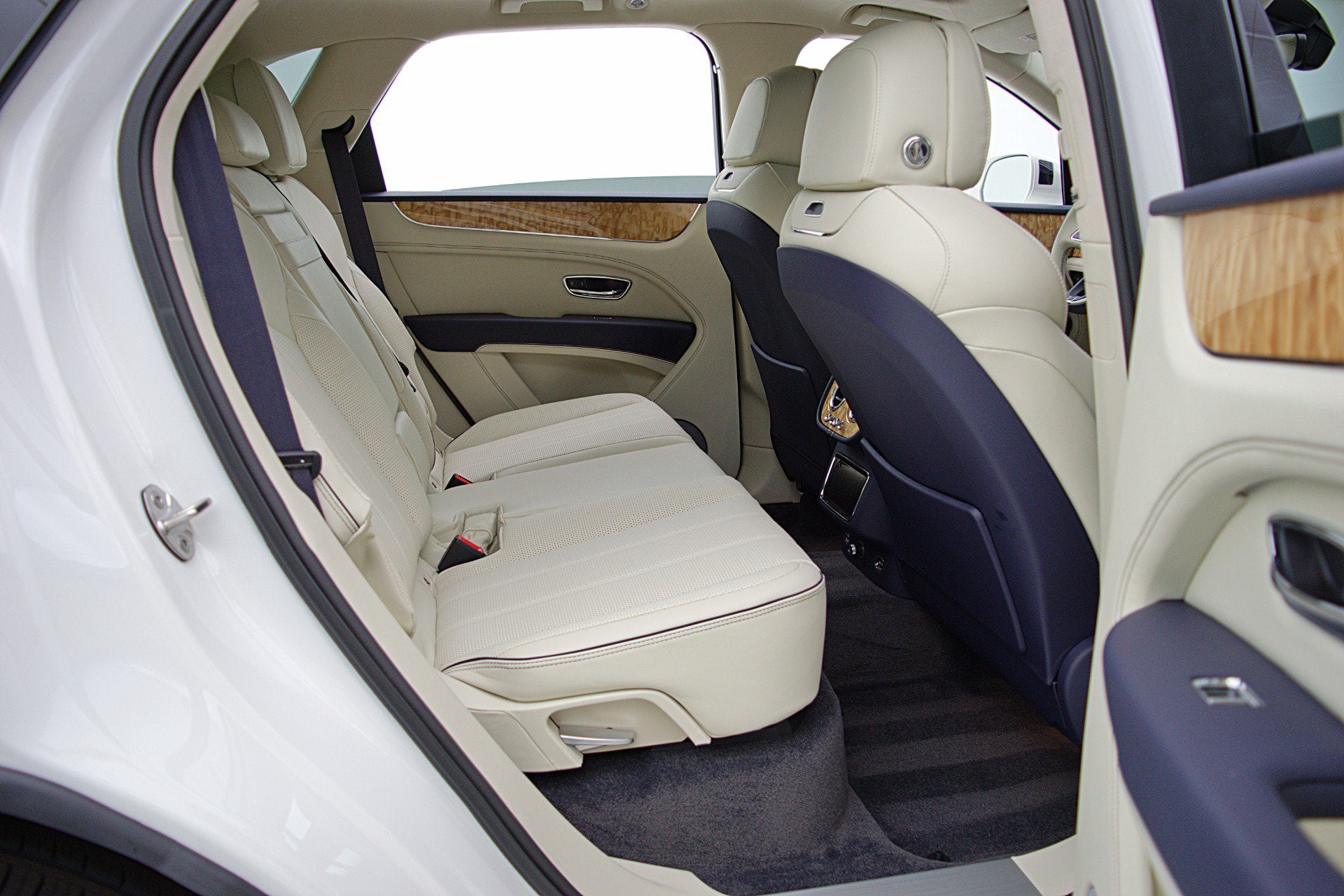 2023 Bentley Bentayga V8/LEASE OPTIONS AVAILABLE