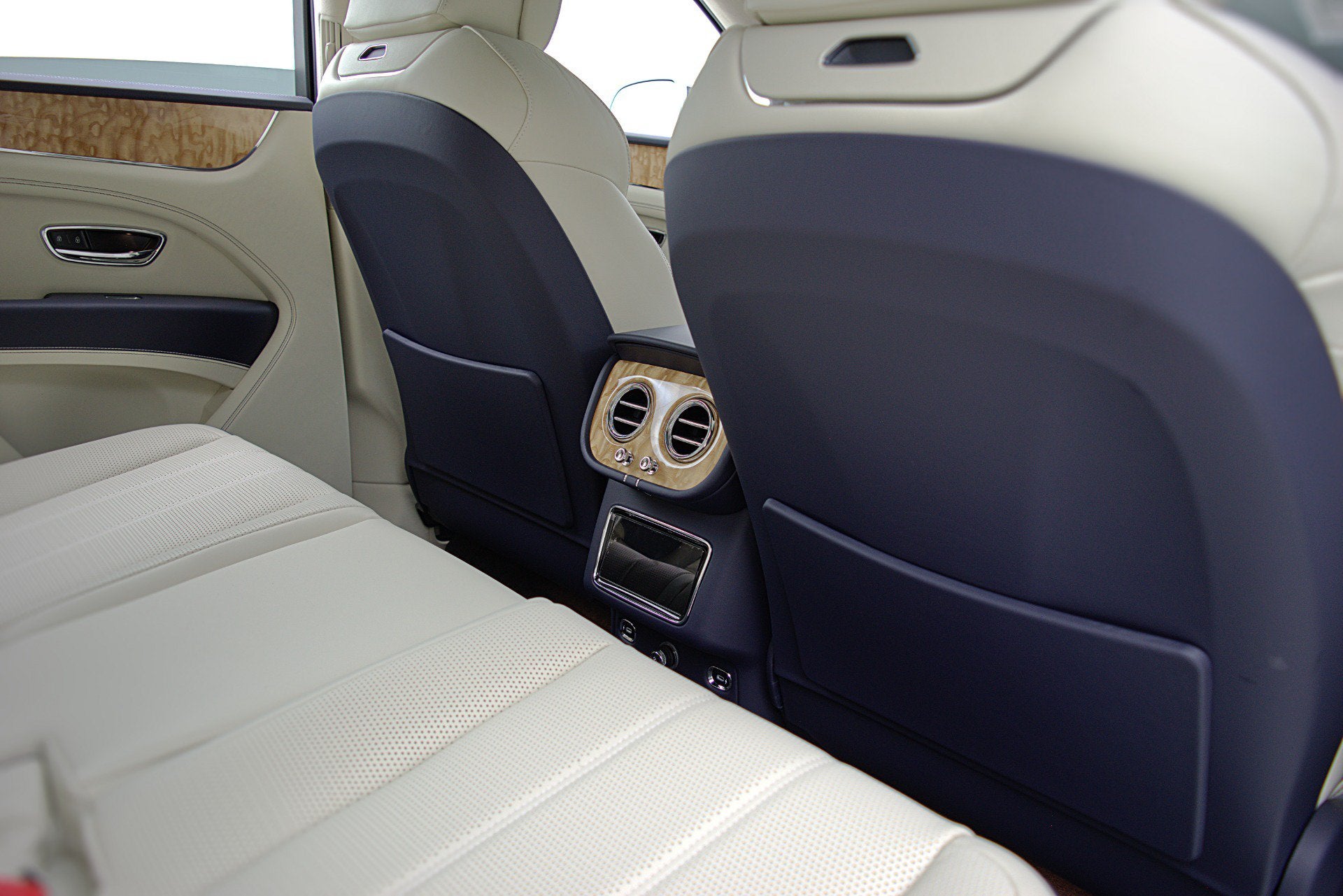 2023 Bentley Bentayga V8/LEASE OPTIONS AVAILABLE