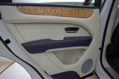 2023 Bentley Bentayga V8/LEASE OPTIONS AVAILABLE