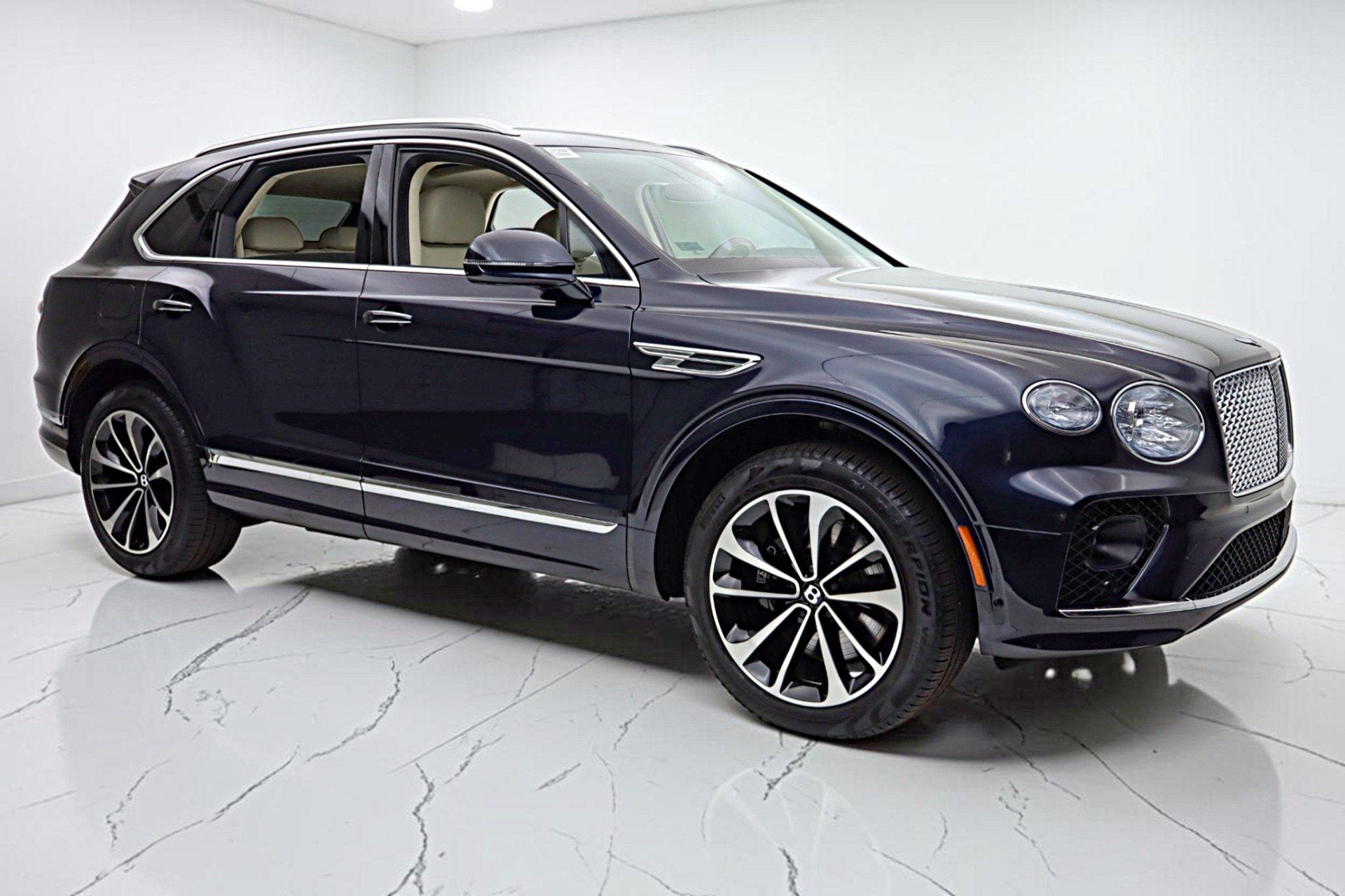 2023 Bentley Bentayga V8