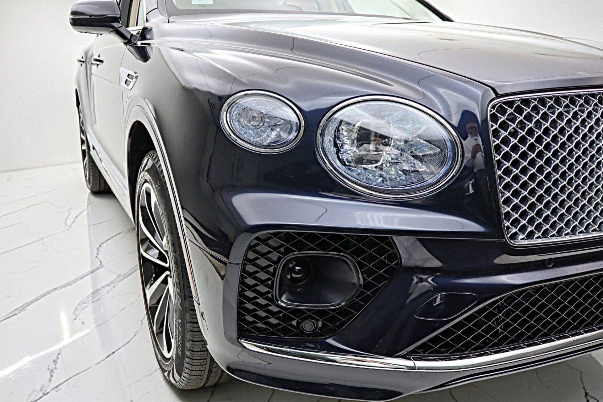 2023 Bentley Bentayga V8