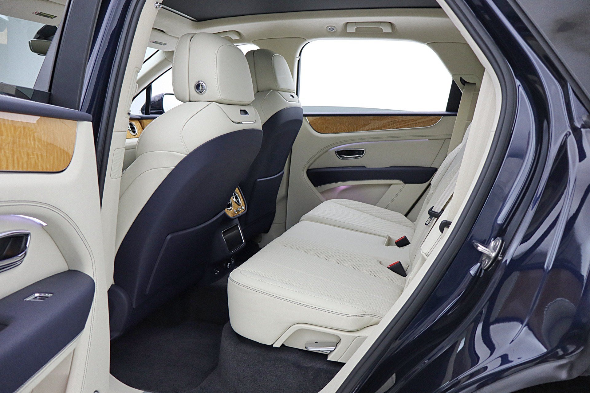 2023 Bentley Bentayga V8