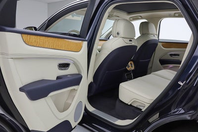 2023 Bentley Bentayga V8