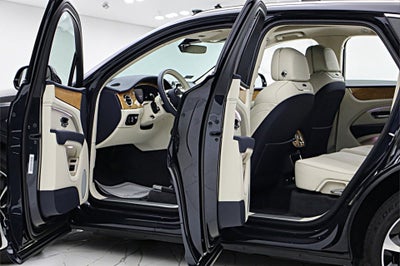2023 Bentley Bentayga V8