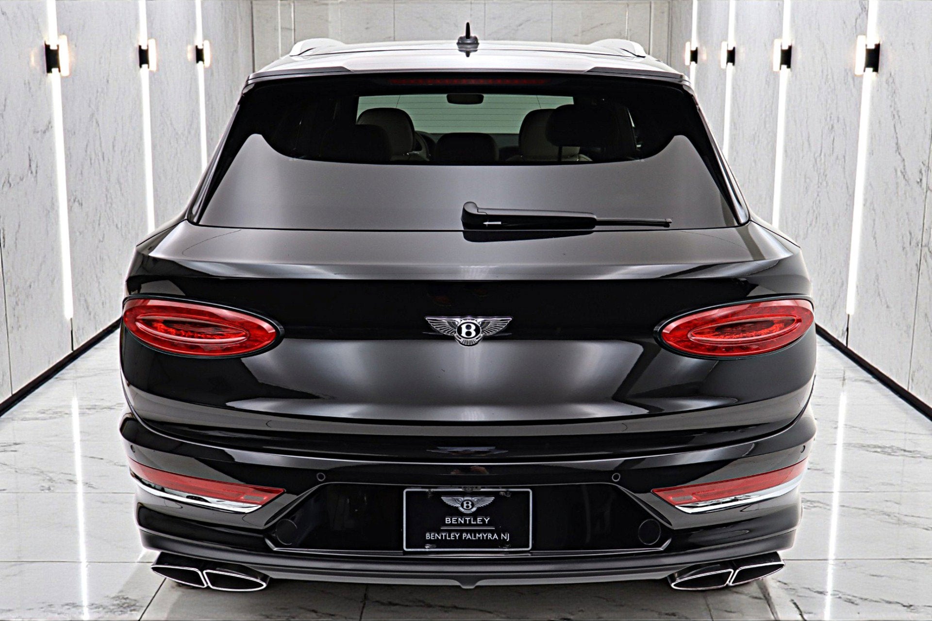 2025 Bentley Bentayga V8/LEASE OPTIONS AVAILABLE