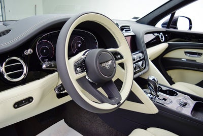 2025 Bentley Bentayga V8/LEASE OPTIONS AVAILABLE