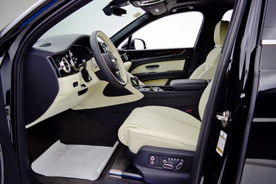 2025 Bentley Bentayga V8/LEASE OPTIONS AVAILABLE