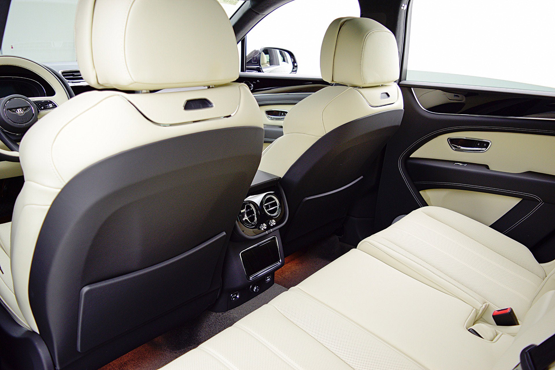 2025 Bentley Bentayga V8/LEASE OPTIONS AVAILABLE