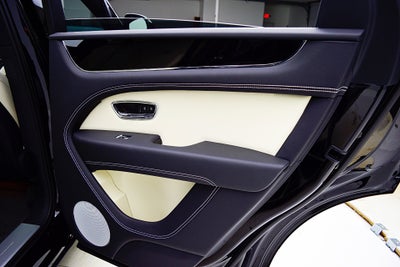 2025 Bentley Bentayga V8/LEASE OPTIONS AVAILABLE